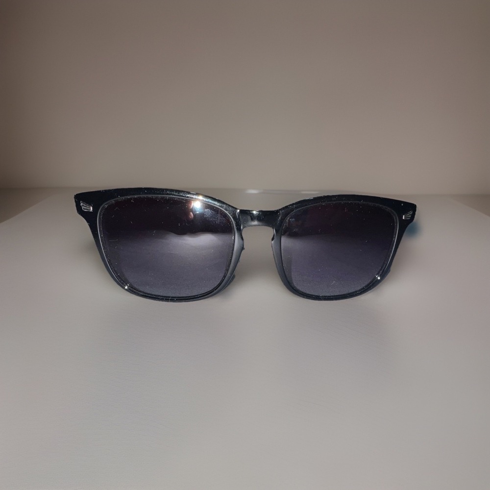 Italian Designed Polarized P 2005 Sunglasses Black Unisex - Picture 1 of 5